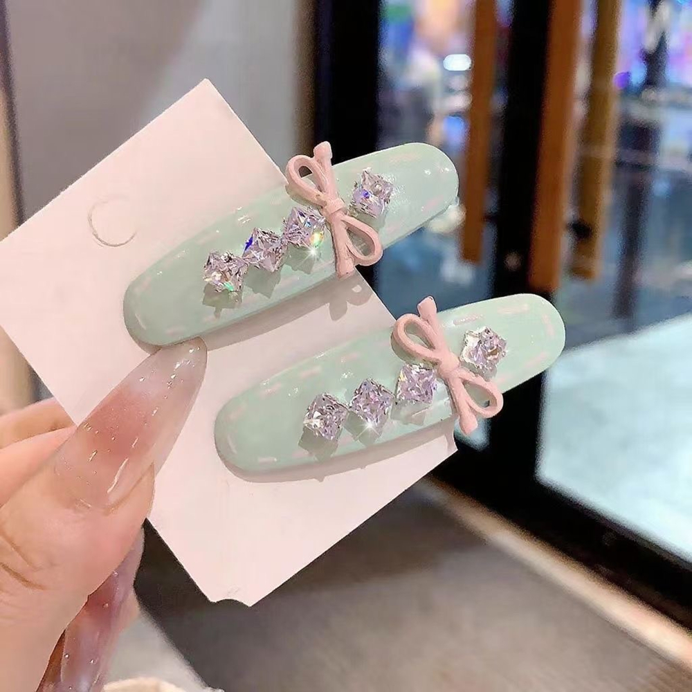 Women'S Accessories Trends 2026 - 2026 Neuer Trend Süße Grüne Acryl-Haarspange
