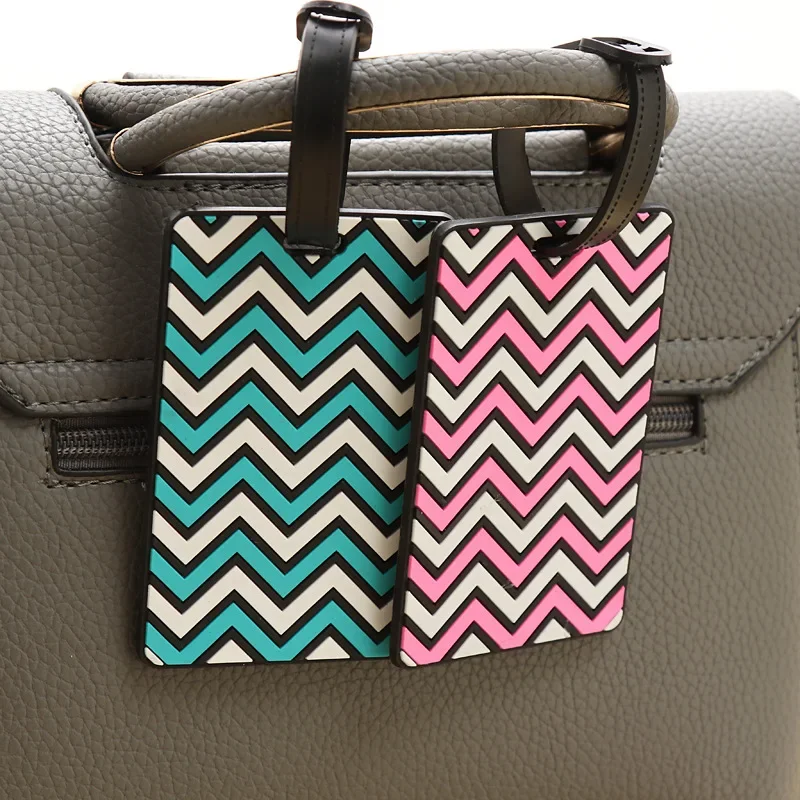 Geometrische Gepäckanhänger fü – Women Accessories Name Bewertung und Preis